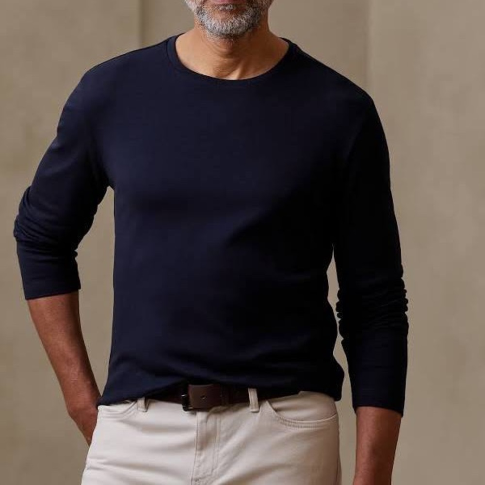 Banana Republic 100% Italian Merino yarn by Baruffa Crewneck Sweater